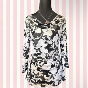 Women Medium New York & Company Black and White Floral Blouse Office Siren Y2K